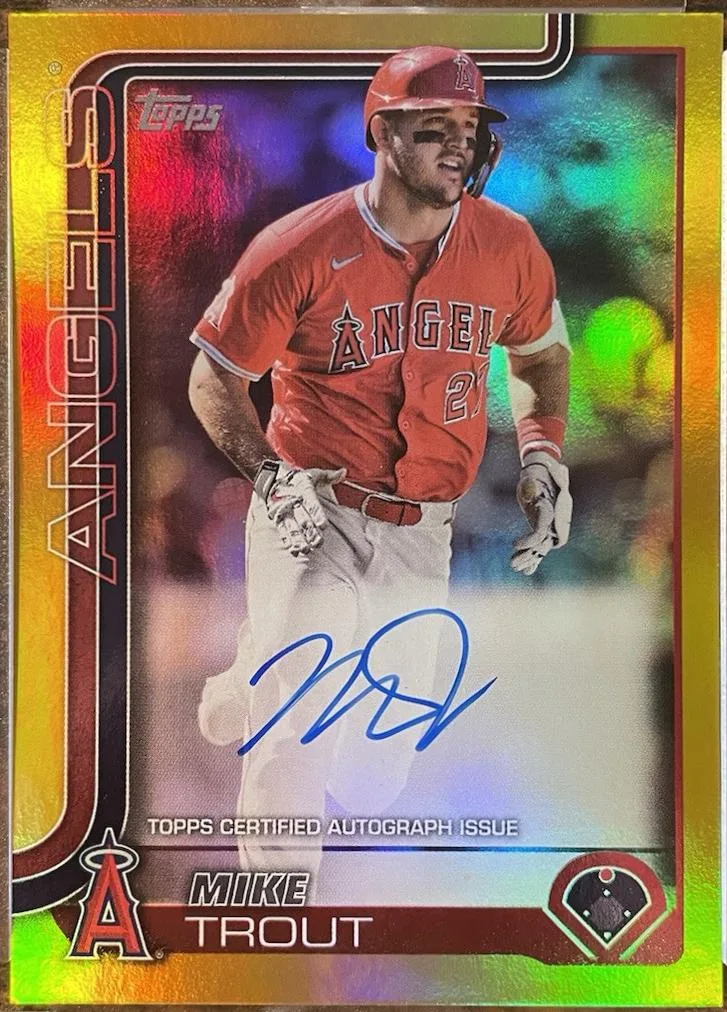 Mike Trout [Gold Foil Flagship Real One Autograph] #200